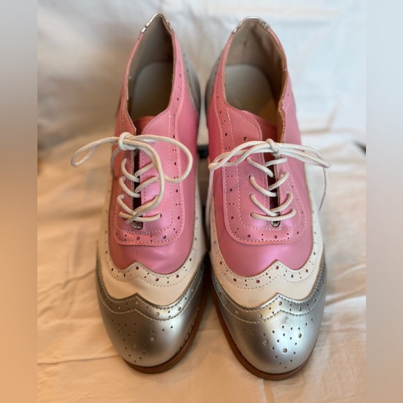 Pink, White & Silver Oxford Brogues – Size 43-Perfect W/ a Poodle Skirt! - Picture 2 of 10